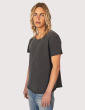 Load image into Gallery viewer, VINTAGE ESSENTIAL TEE BLACK