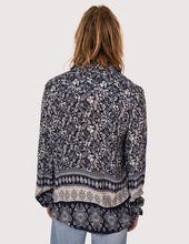 Load image into Gallery viewer, PAISLEY QUARTER ZIP

